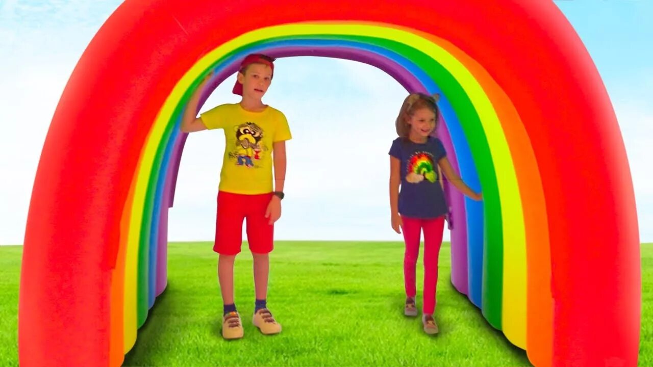 Катя и макс 24 часа в домике. Домик кати и макса детский. Домик мистер макса и катя. Катя и макс домики. Огромный дом для детей.