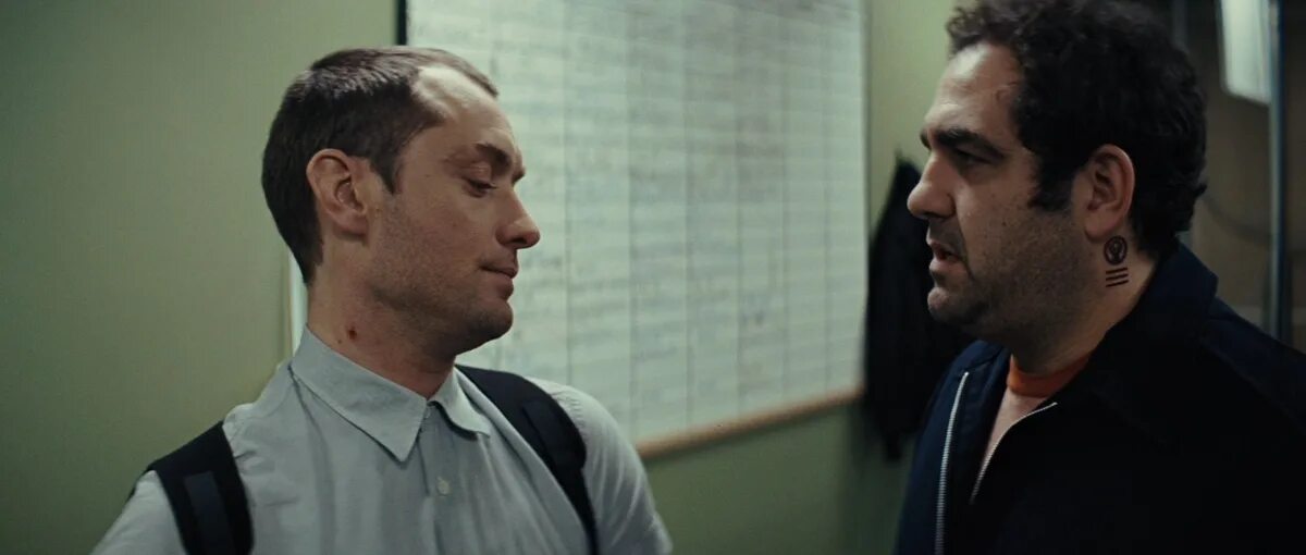 Улица потрошителя (2012-2016) судмедэксперт. Repo men, 2009. Repo men, 2009. Фильм про маньяка сибирский потрошитель. Потрошители 2016.