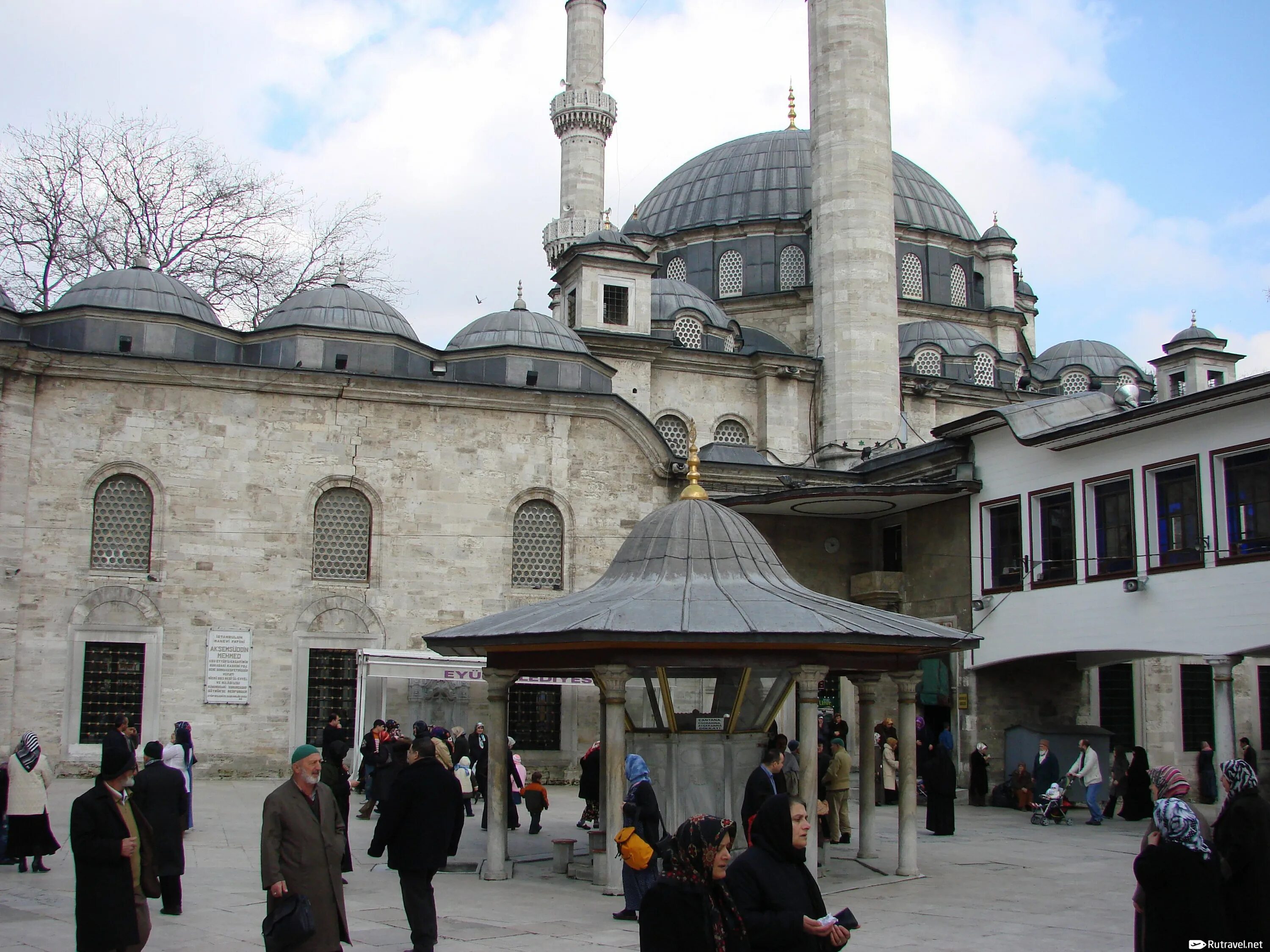 Время мечеть. Султан ахмед мечеть. Мечеть султана ахмеда. Сердце шарджи голубая мечеть. Время мечеть.