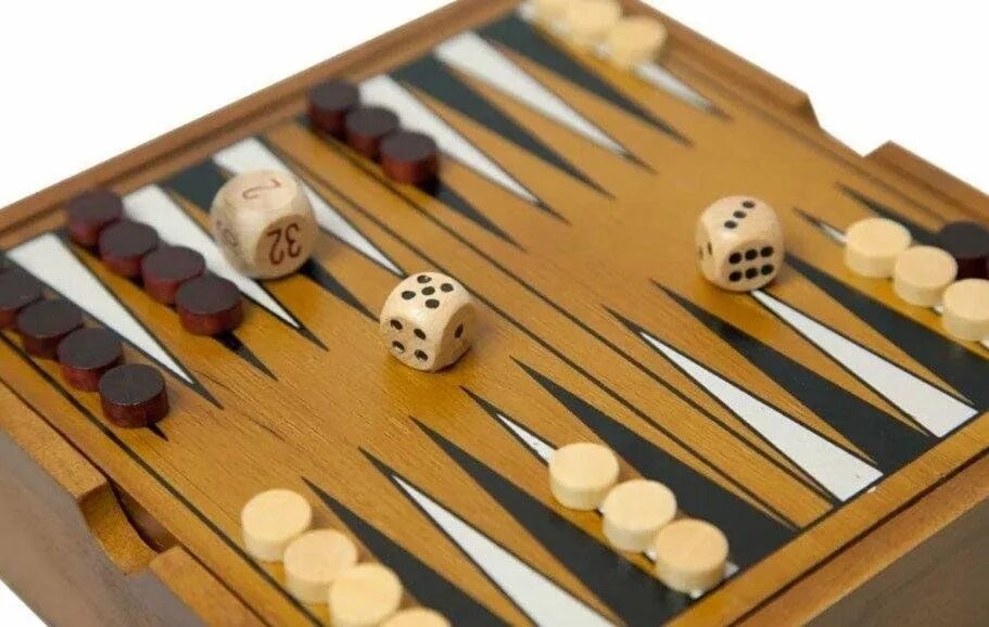 Нарды короткие турнир Backgammon. Нарды бэкгаммон короткие. Нарды игрушка. Длинные нарды. Игра в нард