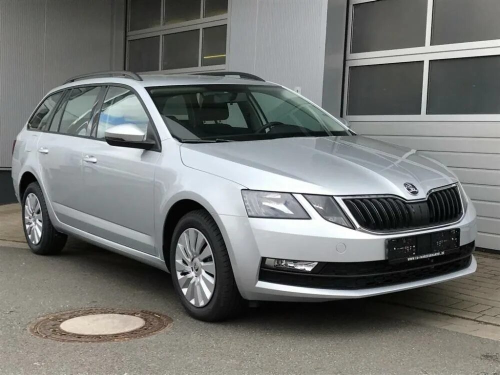 Skoda Octavia 1.6 TDI 2018. Skoda Octavia 2022 Комби. Частные объявления купить октавию