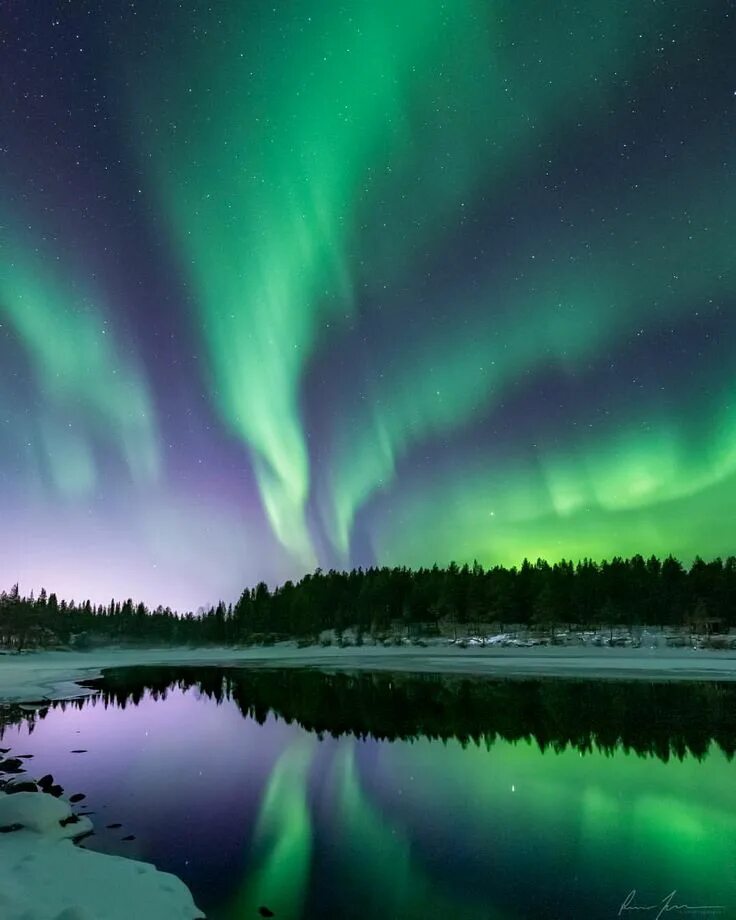 Aurora gone. Aurora borealis гринландия. северное сияние. ночное небо северное сияние. полярное сияние.