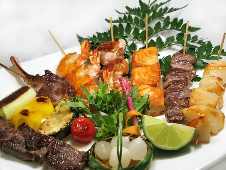 Шашлычок калининград. Шашлык баранина. Шашлык в кафе. Кафе шашлычок невьянск. Кебаб кафе калининград.