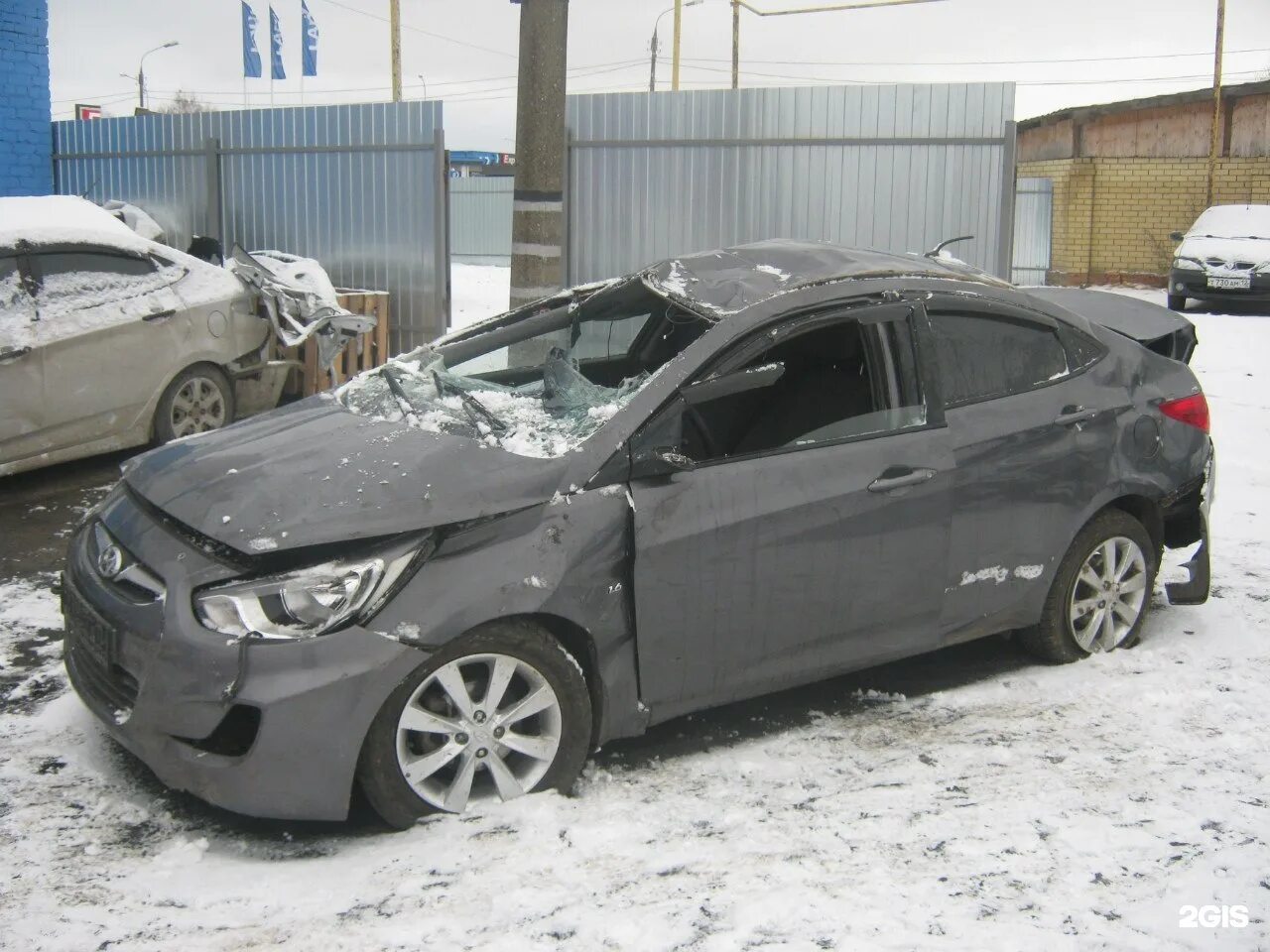Разбор хендай. Разборка hyundai solaris. кузовные детали солярис 1. кузов с разборов от хендай солярис 2015 года. hyundai solaris 2010-2017 разборка.