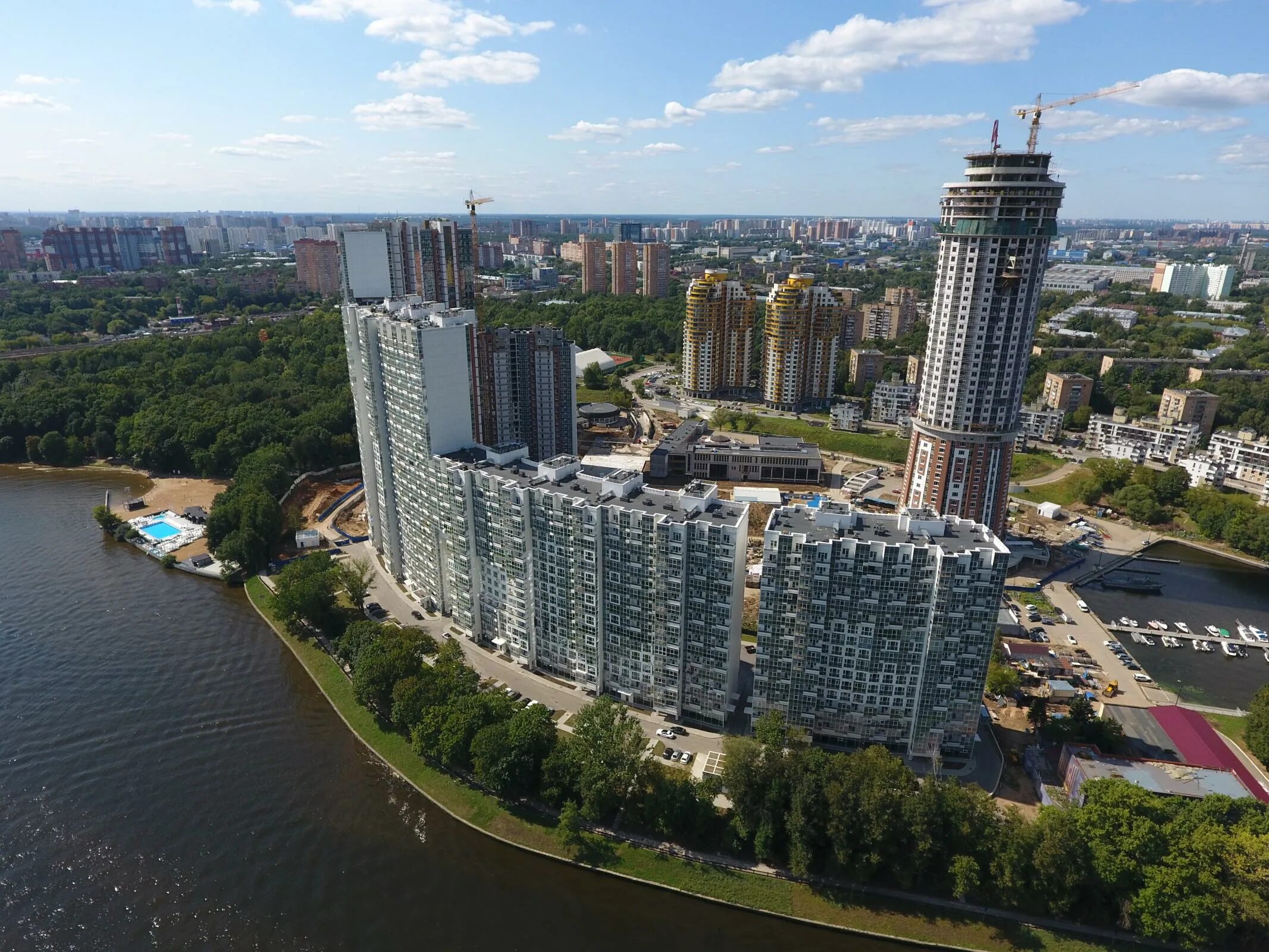 Жк 1 й химкинский. Маяк Химки. Маяк, Химки, улица Кудрявцева. Жилой комплекс Маяк Химки. Химки Маяк Кудрявцева.