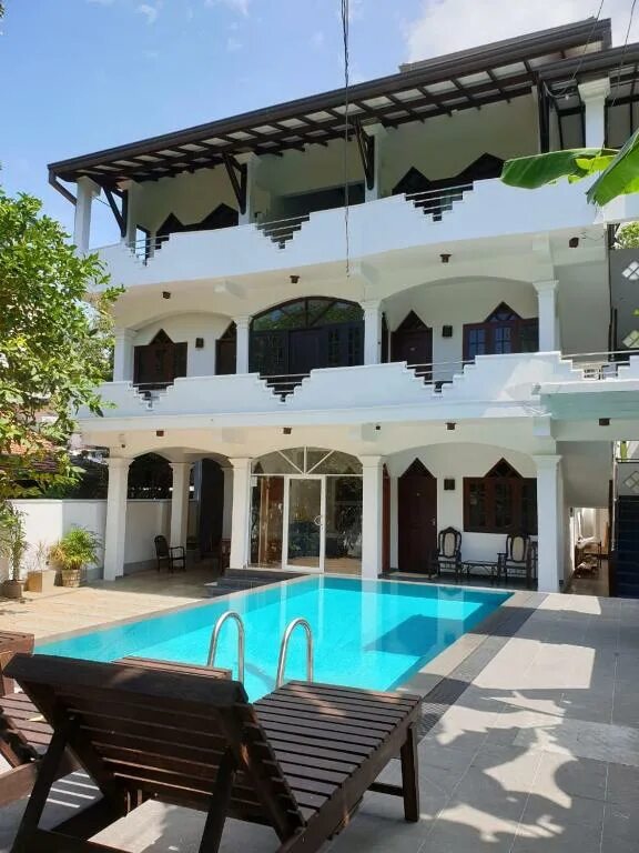 Paradise хиккадува