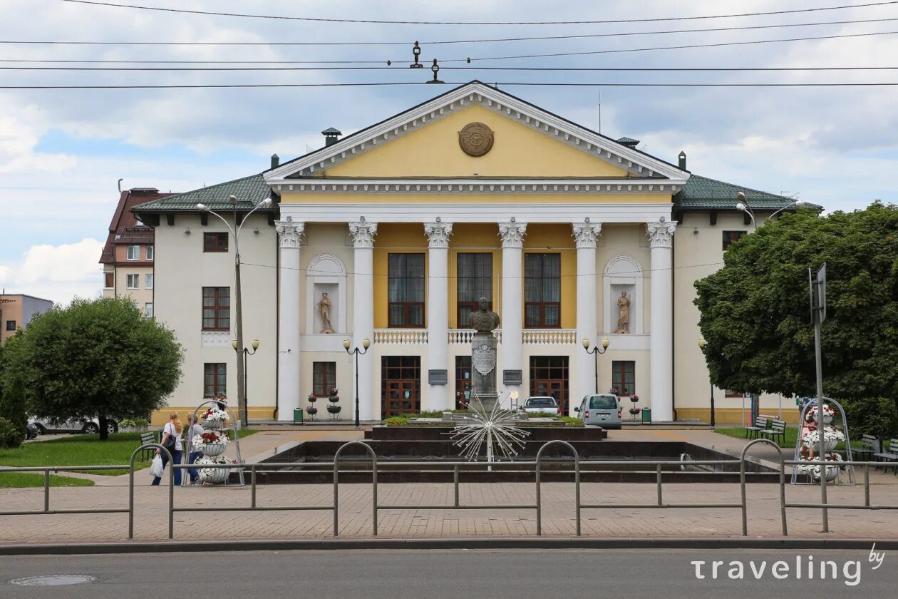 Куда можно сходить в могилеве. Парк подниколье могилев. Могилев парк подниколье сверху. Могилев лесопарк. Куда можно сходить в могилеве.