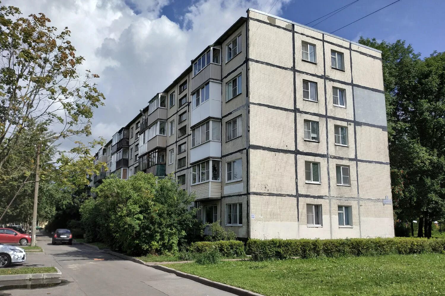 Красное село недвижимость. Гвардейская улица красное село. Гвардейская 19 красное село. Красное село улица Гвардейская дом 18, корпус 1. Гвардейская 19 к 1 красное село.