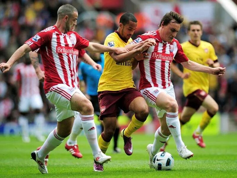 Walcott Arsenal 2011. Сток Сити. Stoke City. Футбол сток