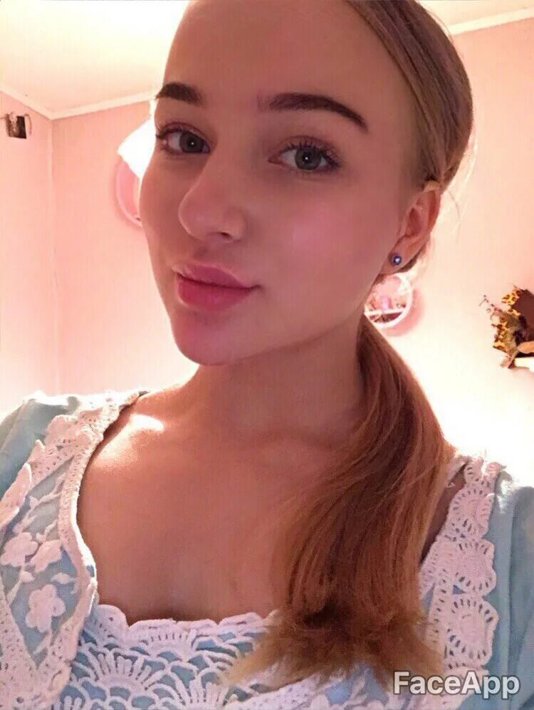 Диана элиас слив. Девушка вебкам модель. Русская вебкам модель. Девочки веб. Светлана веденская sochnayaaa.