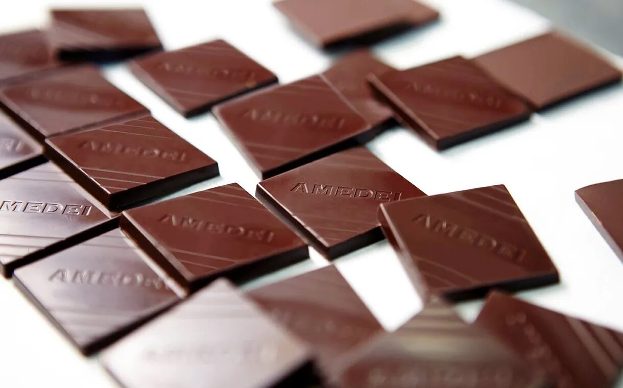 Оригинальный шоколад. Шоколадные компании. Amedei шоколад. Итальянский шоколатье. Оригинальная шоколадка