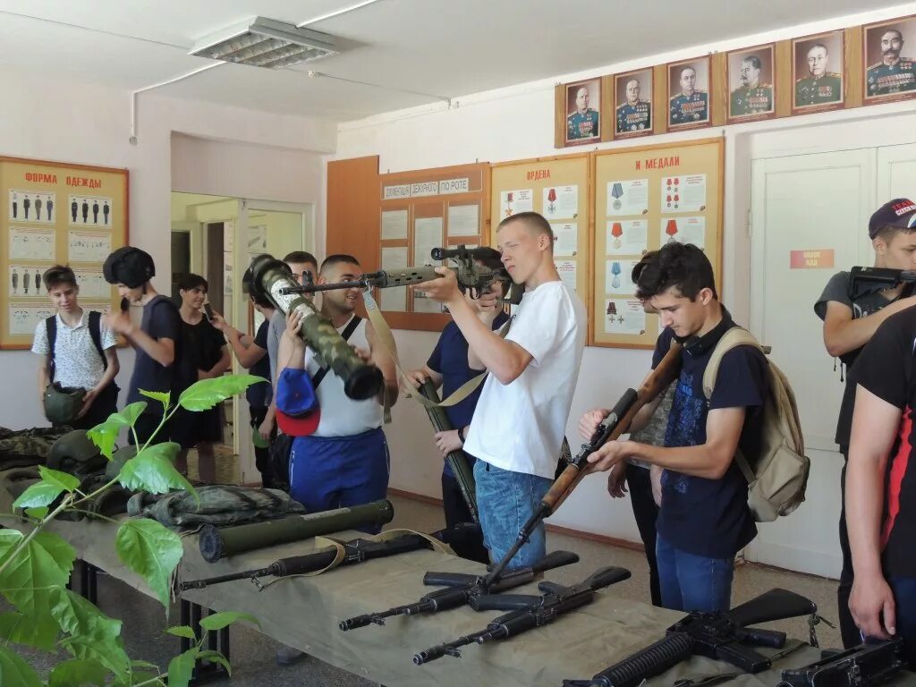 Городищенские школы волгоградской области. МБОУ ГСШ 3. ГСШ 1 Городище. МБОУ ГСШ 3 Городищенского района. МБОУ ГСШ 3 Городищенского района Волгоград.