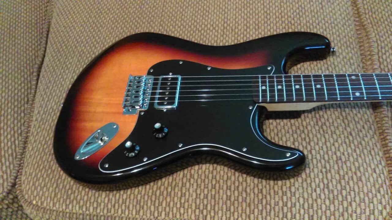 Single p. Stratocaster p90. Сингл p90. Strat with p90. Stratocaster p 94.