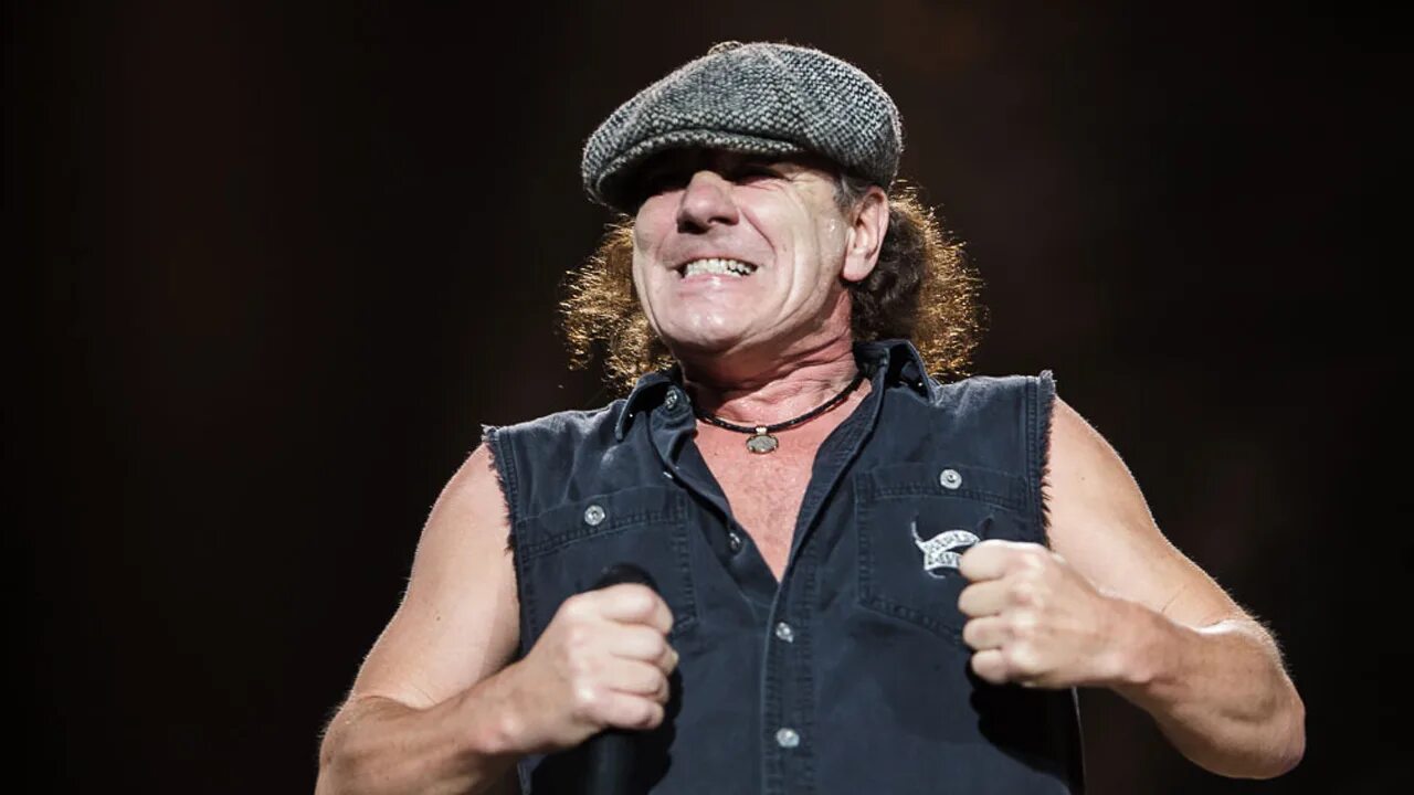 Брайан Джонсон Geordie. Брайан Джонсон AC/DC. Брайан Джонсон солист. Солист AC DC.