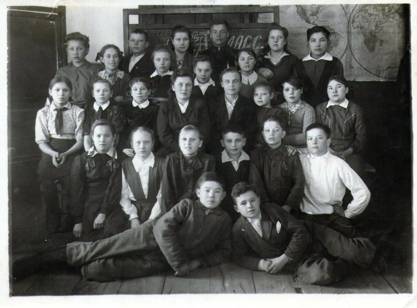 Школа 1937. К. Школа в 1937 году. Сузун школа 1937г. Школа в 1937 году.