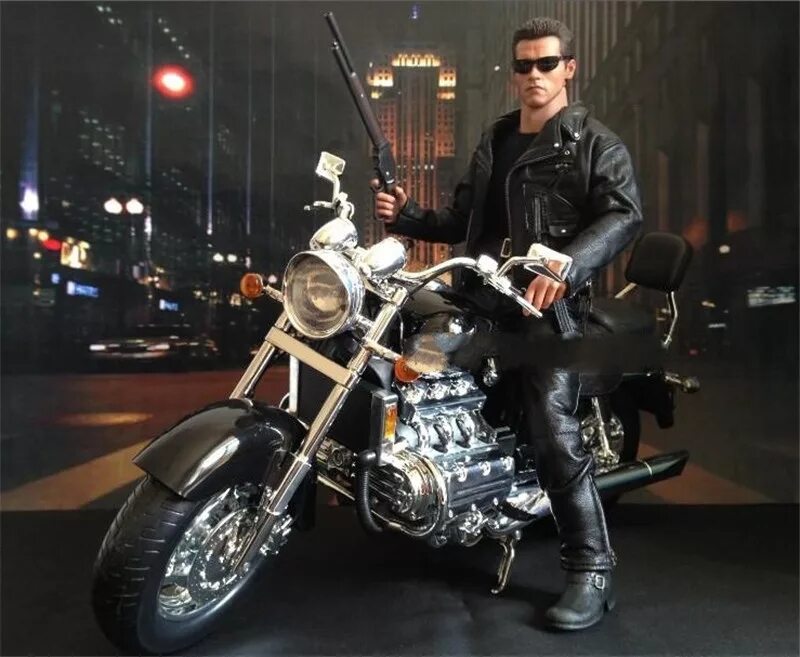 Мотоцикл из терминатора 2. Мотоцикл fat boy harley davidson terminator. Harley davidson fatboy терминатор 2. Мотоцикл терминатора 2. На каком мотоцикле ездил терминатор.