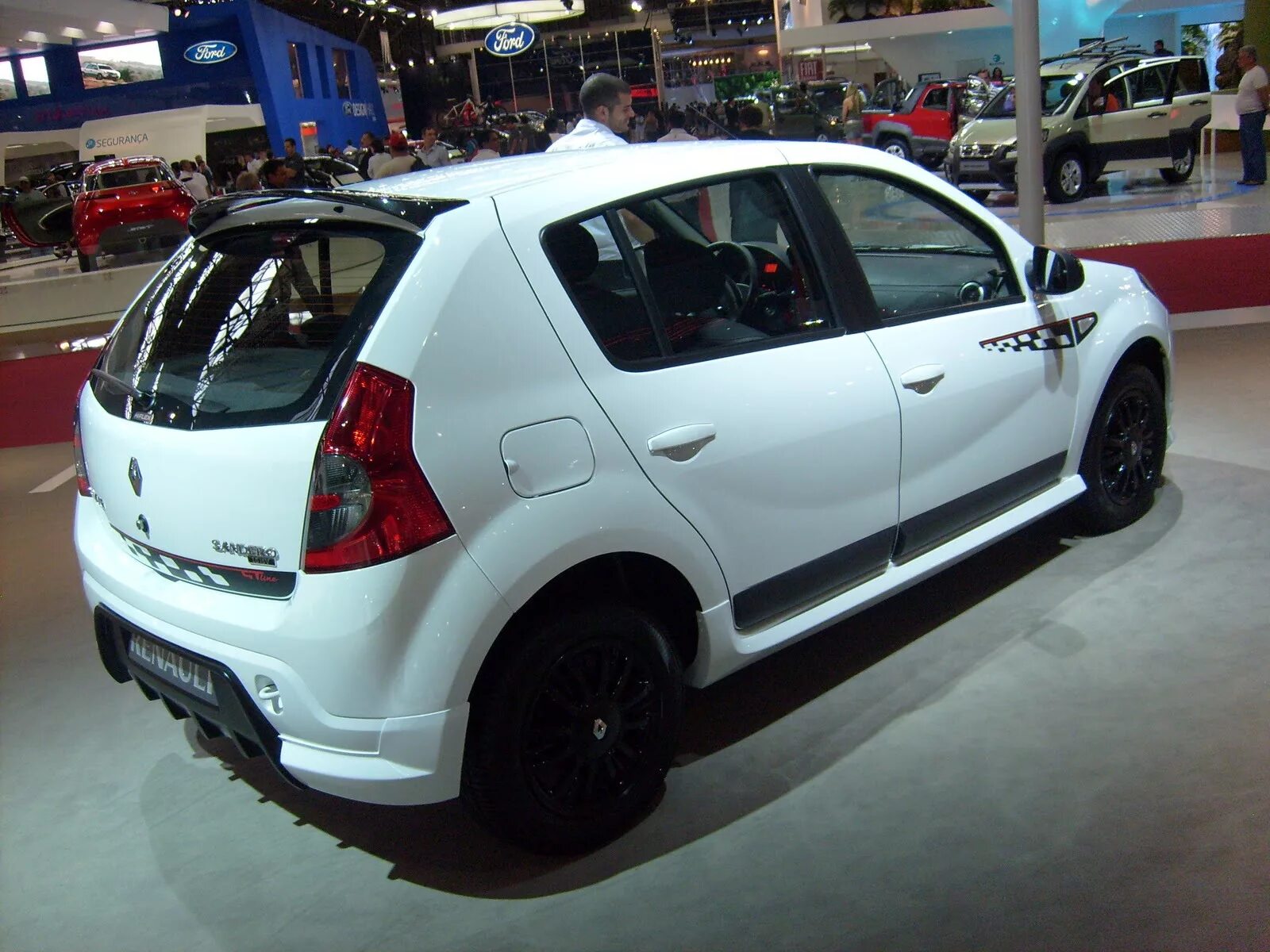 Занижение Рено Сандеро - Renault Sandero 1G, 1,6 л, 2010 года своими руками DRIV