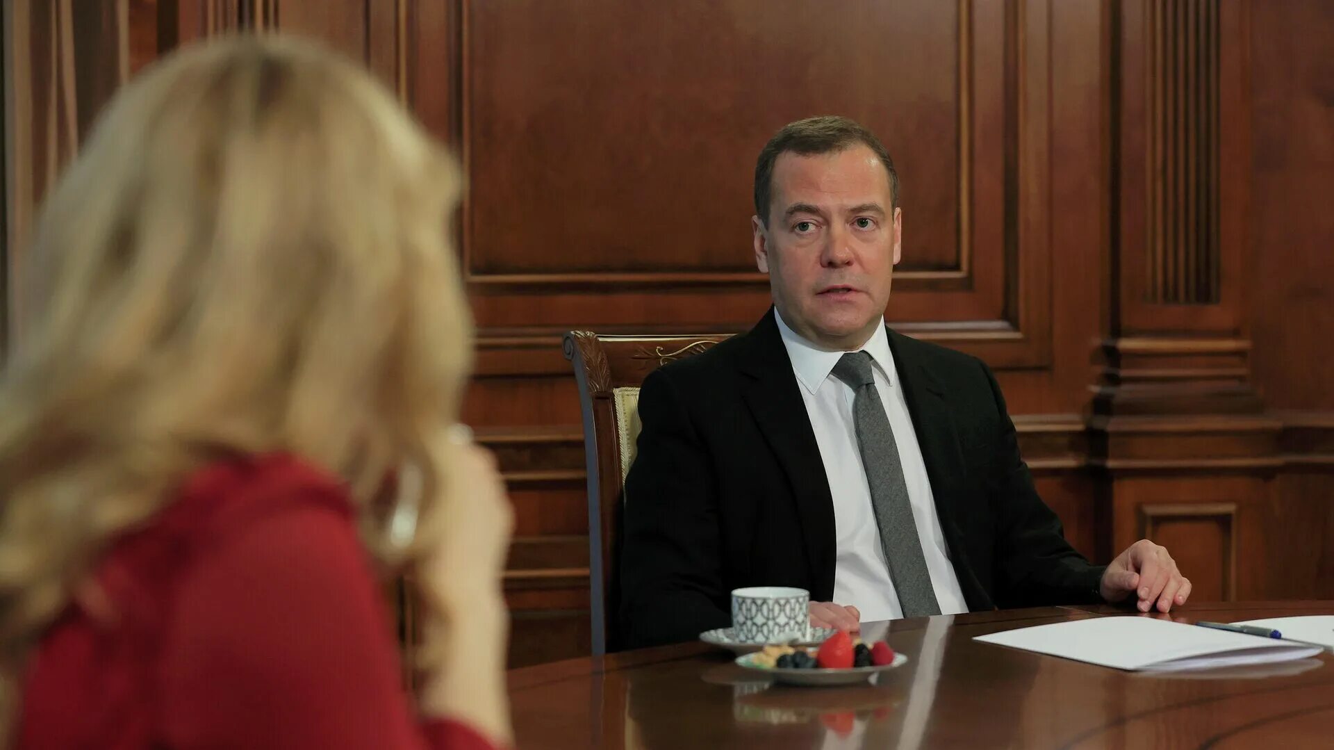 Выступление медведева на совете безопасности. Медведев Совбез. Заместитель председателя совета безопасности РФ. Медведев дал интервью.