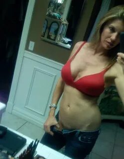 Кеудесі бар арық қыз