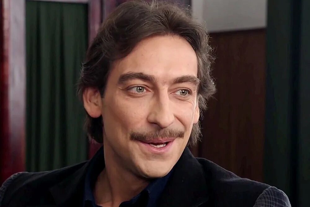 Возраст ткаченко. Артем ткаченко. Артем ткаченко актер. Роман ткаченко актер. Возраст ткаченко.