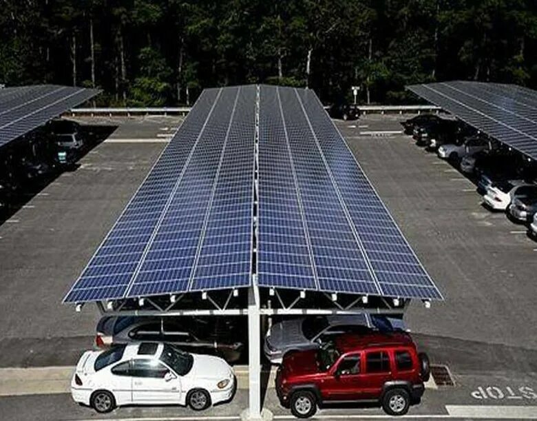 Купить мужские на солнечных батареях. Electric car Solar Panel. Солнечная панель на автомобиль. Автомобиль на солнечных батареях. Парковка с солнечной батареей.