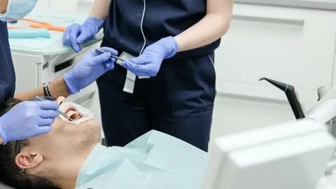 Қолмен жұмыс жасайтын порно таңдауын қараңыз