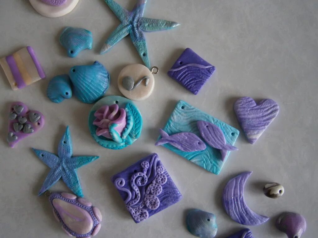 Мастер класс весенний магнитик. Полимерная глина поделки. Полимерная глина. Поделки из полимеров 4 класс. Изделия из глины для детей.