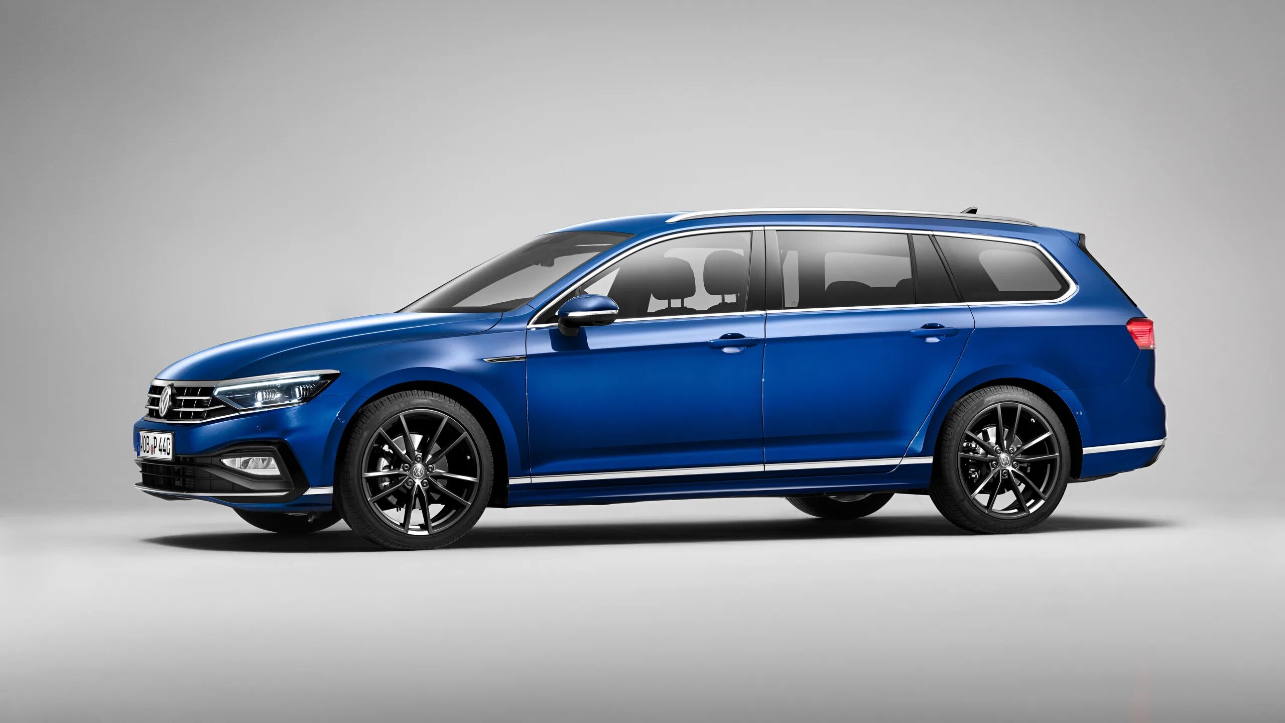 Вариант в 2019 7. Volkswagen passat variant 2025. volkswagen passat variant 2019. passat variant r line 2025. vw passat b8 универсал.