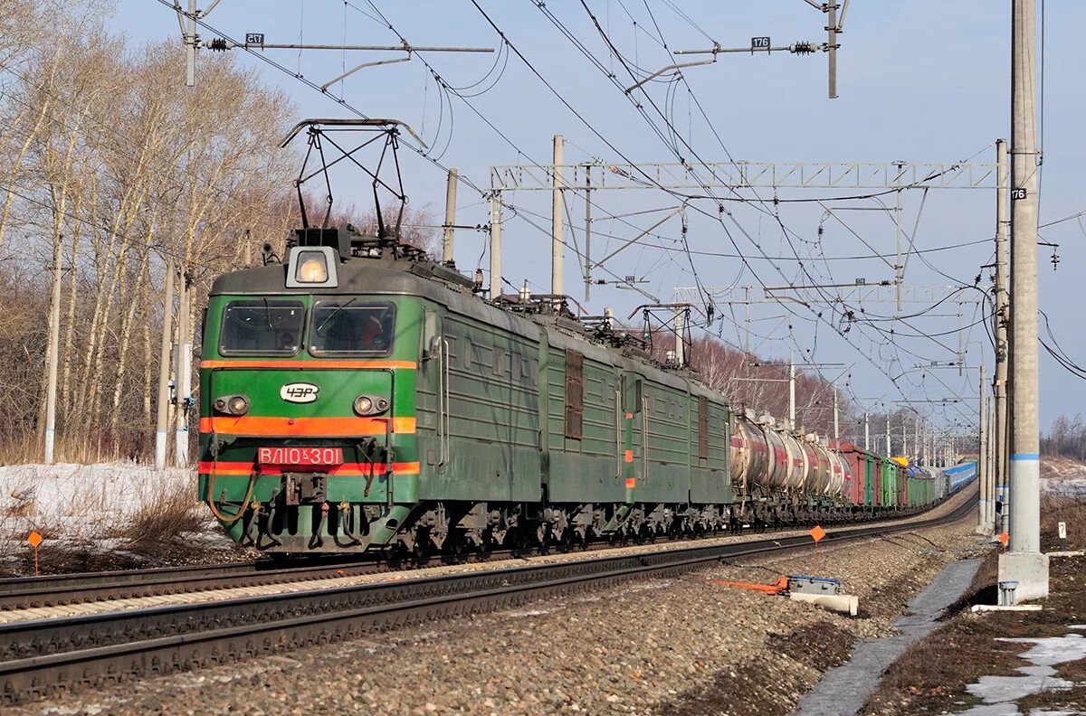 вл11 805. вл биография. электровоз вл10 1329. вл10у 885. вл10-1381.