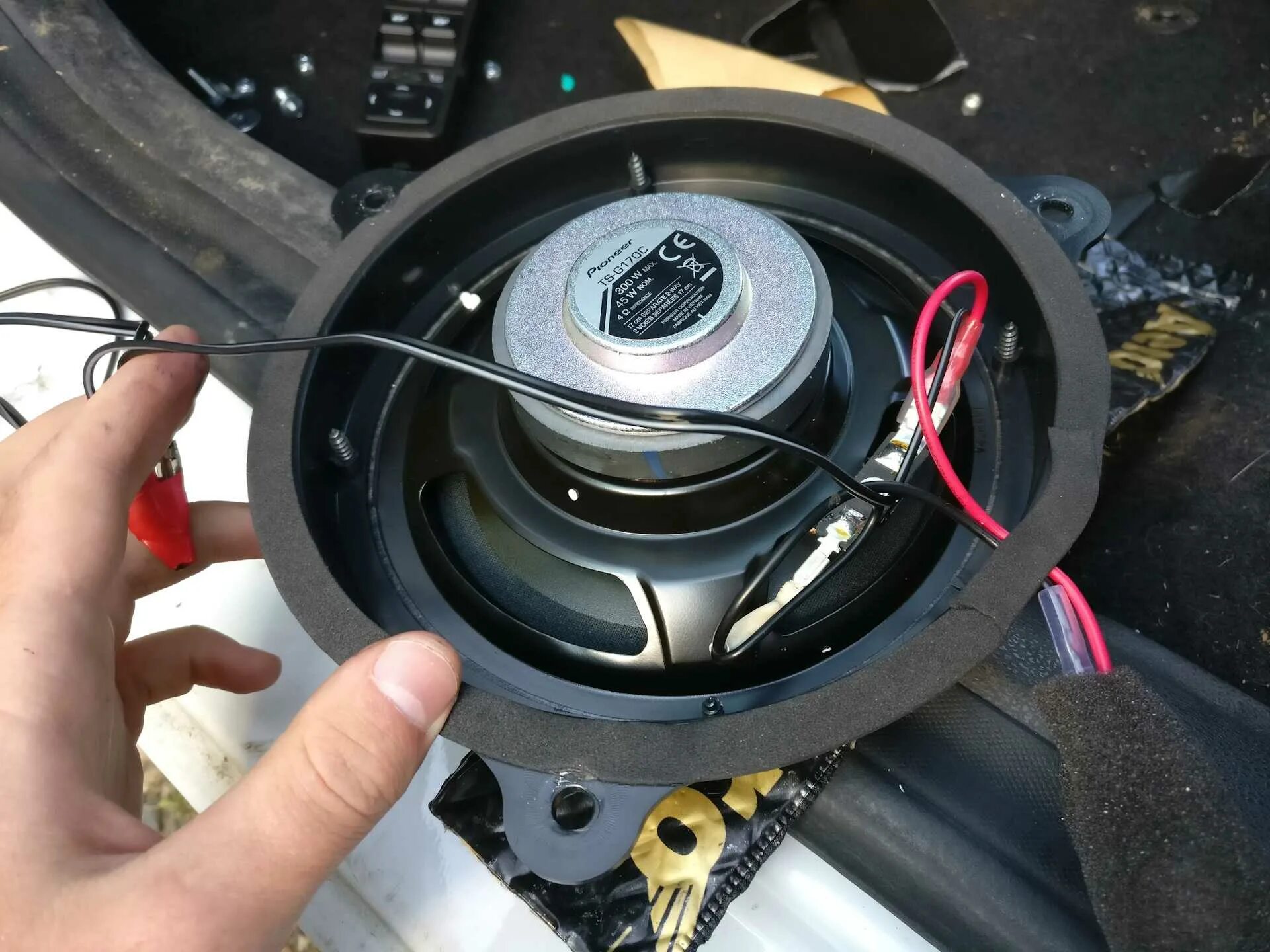 Схема подключения кроссовера урал. Pioneer ts-b400pro автозвук. Видимость колонки. Коаксиальные динамик 118mm. Как проверить полярность автомобильных колонок.