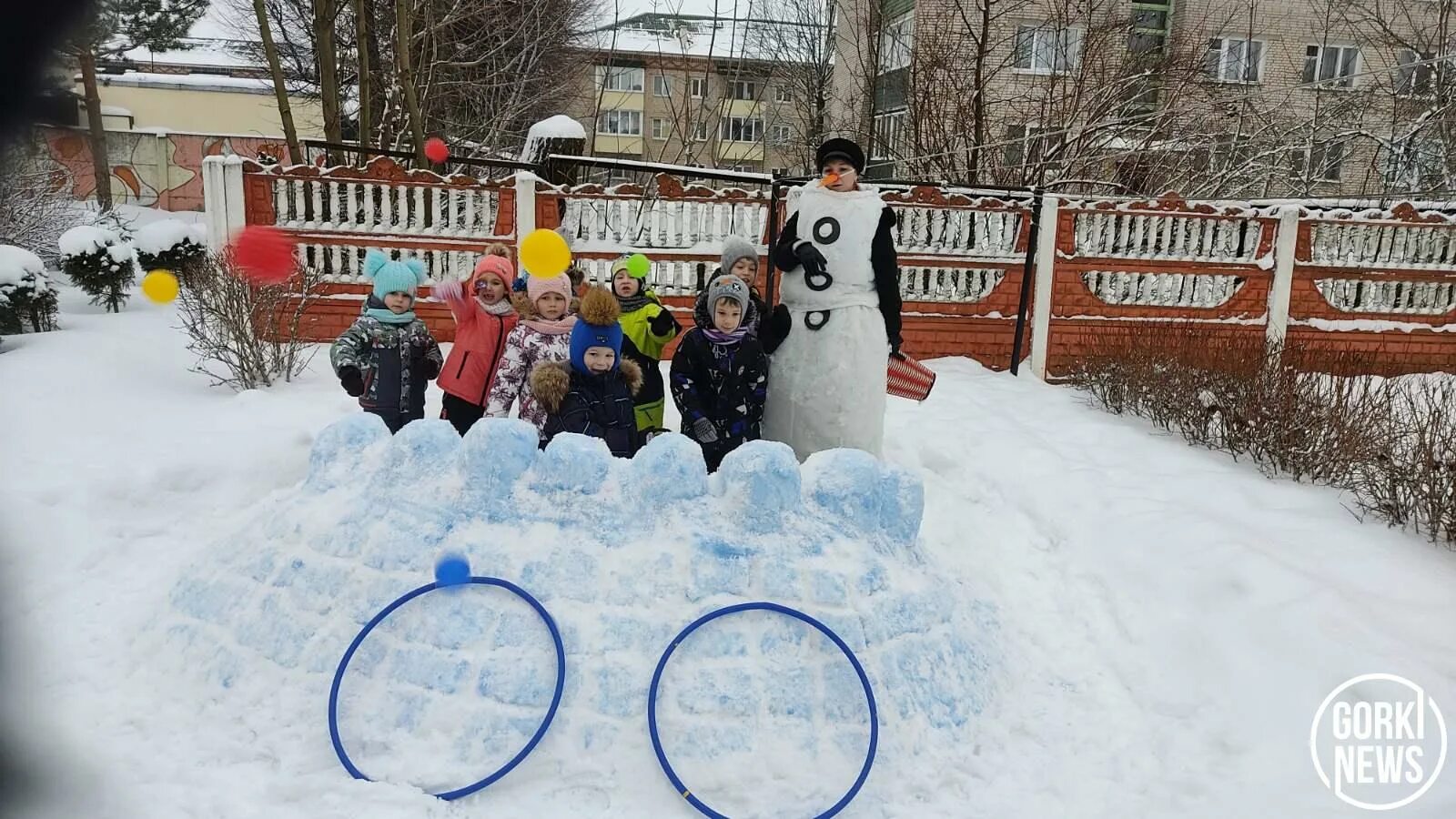 День здоровья в зимнем лесу. День здоровья зима. Зимнее фото Дню здоровья. Идеи для фото богатырство день здоровья зимой на улице.