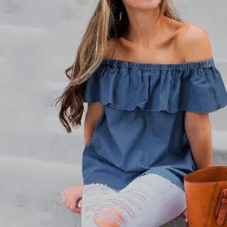 Футболка с открытыми плечами