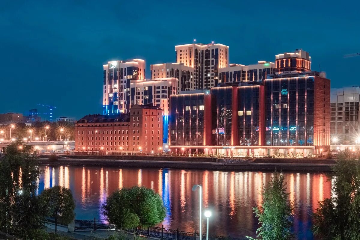 Макаровский квартал угмк екатеринбург. Макаровский жилой комплекс в екатеринбурге. Угмк опен 2021. Набережная исети екатеринбург. Угмк застройщик жк нагорный.