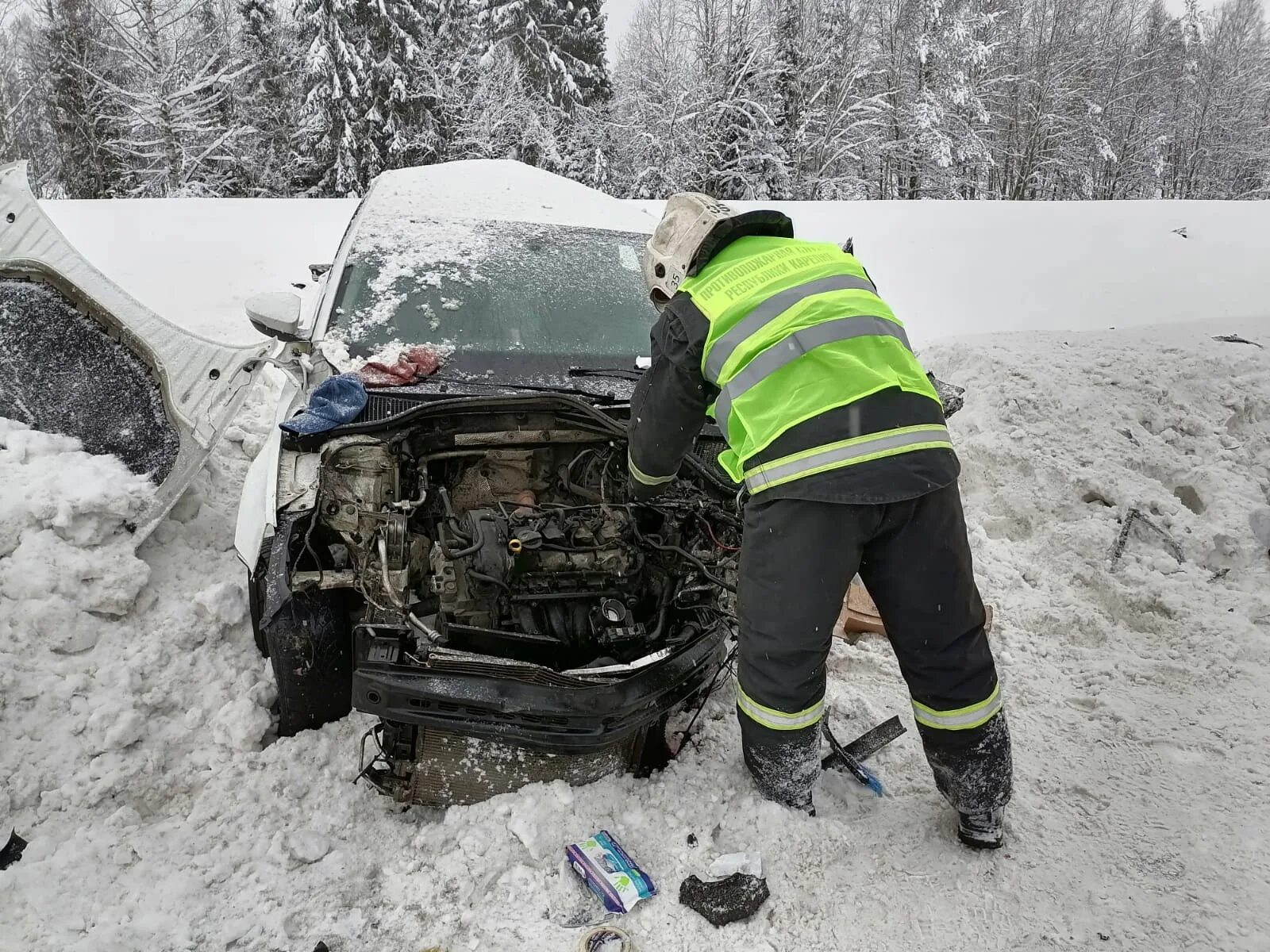 Авария на трассе кола 4 января 2022. Дтп трасса кола за последние. Дтп трасса кола за последние. 01 дтп на автодороге кола кандалакша. Дтп на мурманском шоссе вчера.