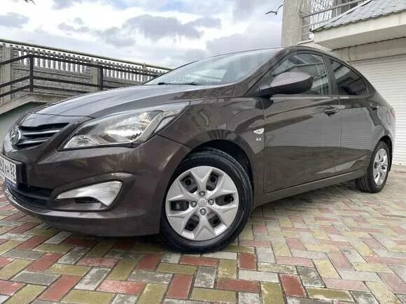 Hyundai solaris i 2013. Hyundai solaris 2014 бордовый. Солярис 1 бежевый. Ubs цвет солярис кузова. Солярис темно серый седан.