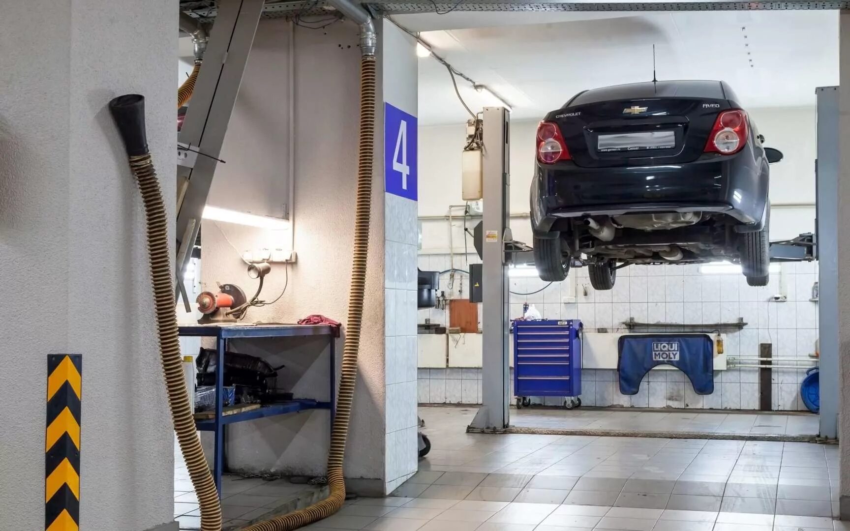 Gm точка автосервис на гагарина. Точка gm автосервис. Gm сервис челябинск. Точка gm. Автомастерская спб.