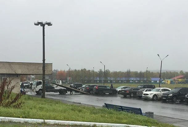 Автостоянки в аэропорту мурманска. Автостоянки в аэропорту мурманска. Аэропорт мурманск платная стоянка. Аэропорт мурманск. Автостоянки в аэропорту мурманска.