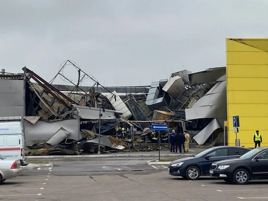 ТЦ м5 Молл Рязань. ТЦ м5 Молл Рязань пожар. М5 Молл Рязань сейчас. Рязань 5 Молл торговый центр. Тц м5