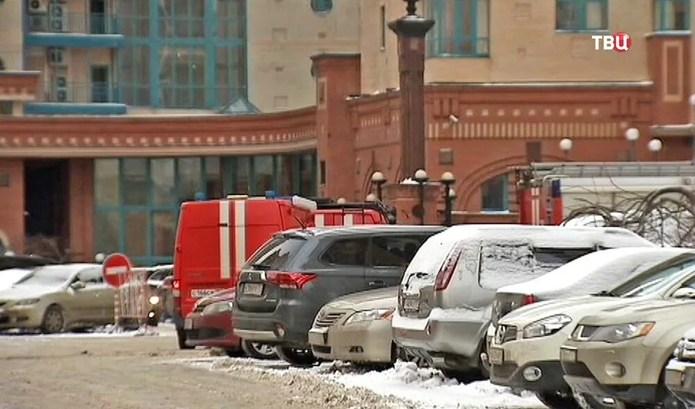 Алые паруса лифт. Алые паруса ЖК лифт. Алые паруса ЖК обрушение. Авария в лифте Алые паруса. ЖК Алые паруса упал лифт.