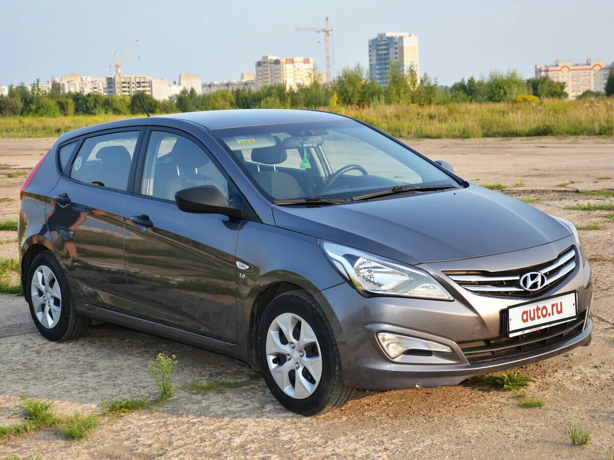 Купить хендай солярис 2024 года. Hyundai Solaris 2014. Hyundai Solaris i 2014. Хендай Солярис хэтчбек 2014. Hyundai Solaris 1 Рестайлинг.