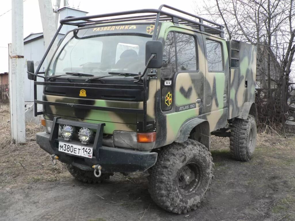 Грузовики 4вд приморский край. Nissan Atlas 4wd. Ниссан атлас 4х4 двухкабинник. Ниссан атлас 4 ВД. Ниссан атлас двухкабинник 4x4.