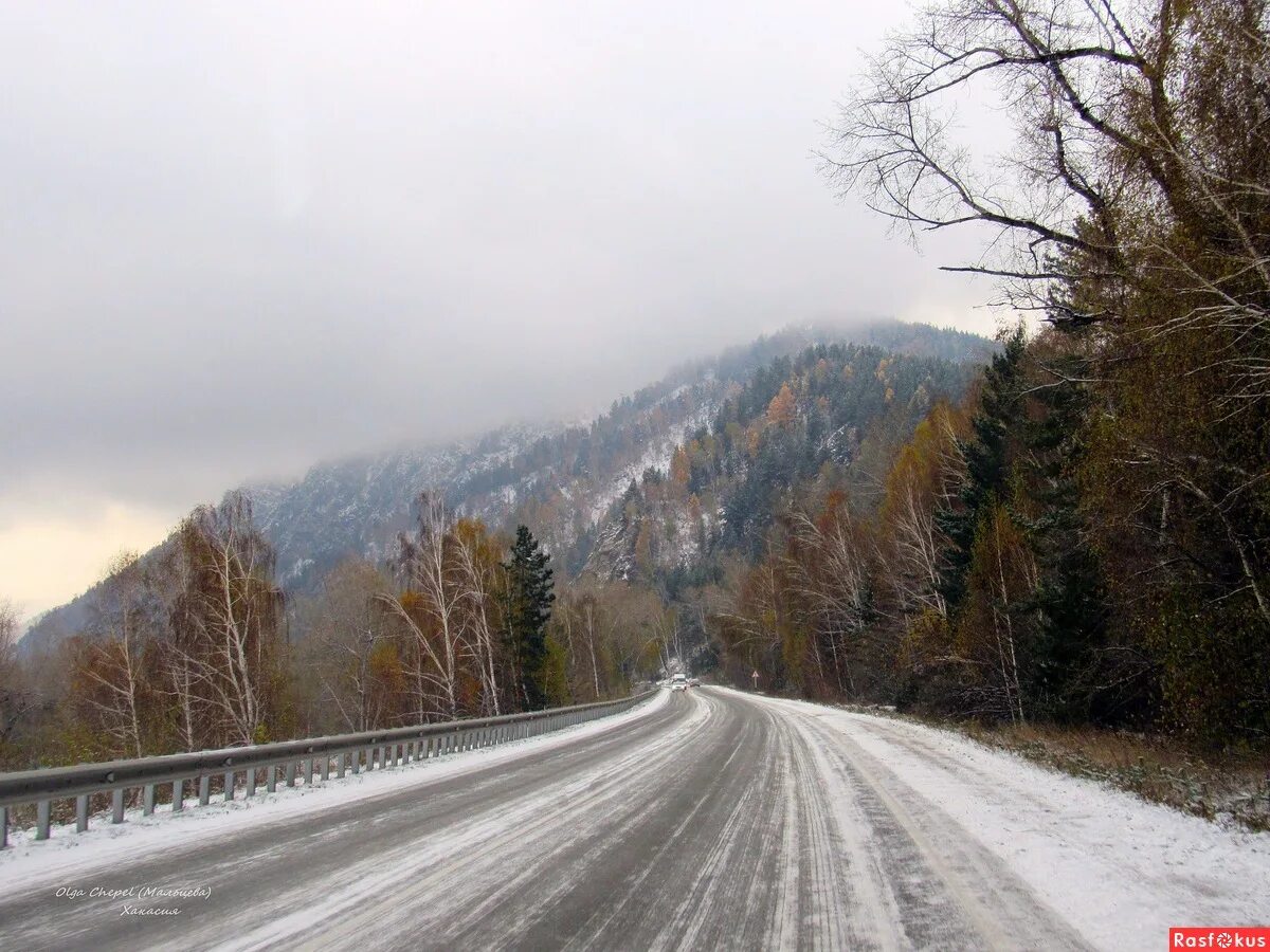 Дорога в Черемушки. Дорога на Саяногорск. Дорога на Саяногорск зима. Фото гор по дороге в Саяногорск весной после зимы.