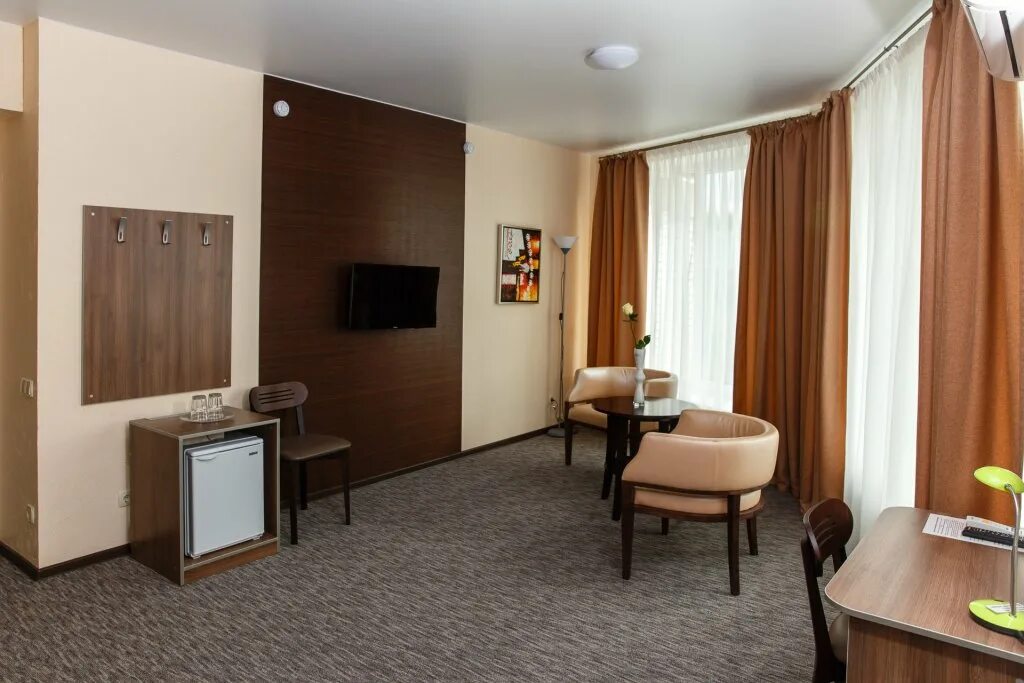 Гостиница панда сити. Саратов panda city. Панда city саратов гостиница. Гостиница панда сити. Номер 502 гостиница панда сити.