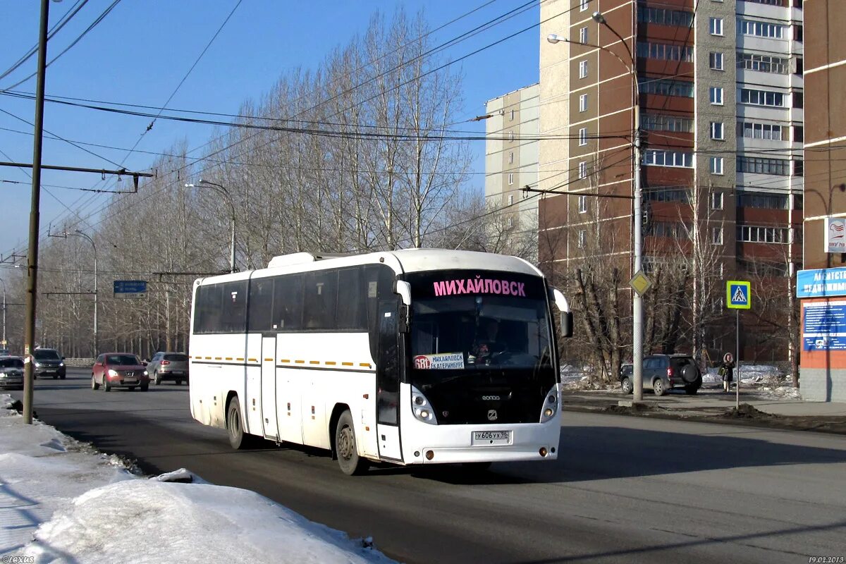 Автобус екатеринбург михайловск расписание южный. ГОЛАЗ 52911. Екатеринбургский автобус. Автобус Екатеринбург Михайловск. Ревда Екатеринбург.