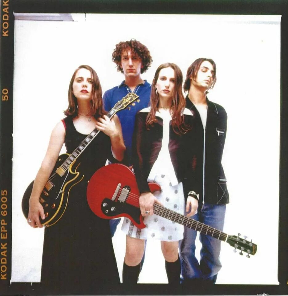 Veruca salt. Veruca salt band. nina gordon veruca salt 90s. veruca salt mmxiv. veruca salt группа постер.
