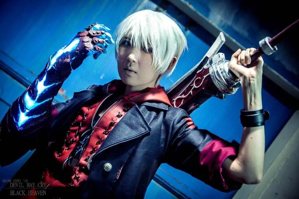 Девил это. Неро devil may cry. dmc 4. неро девил май край 4. devil may cry nero cosplay.