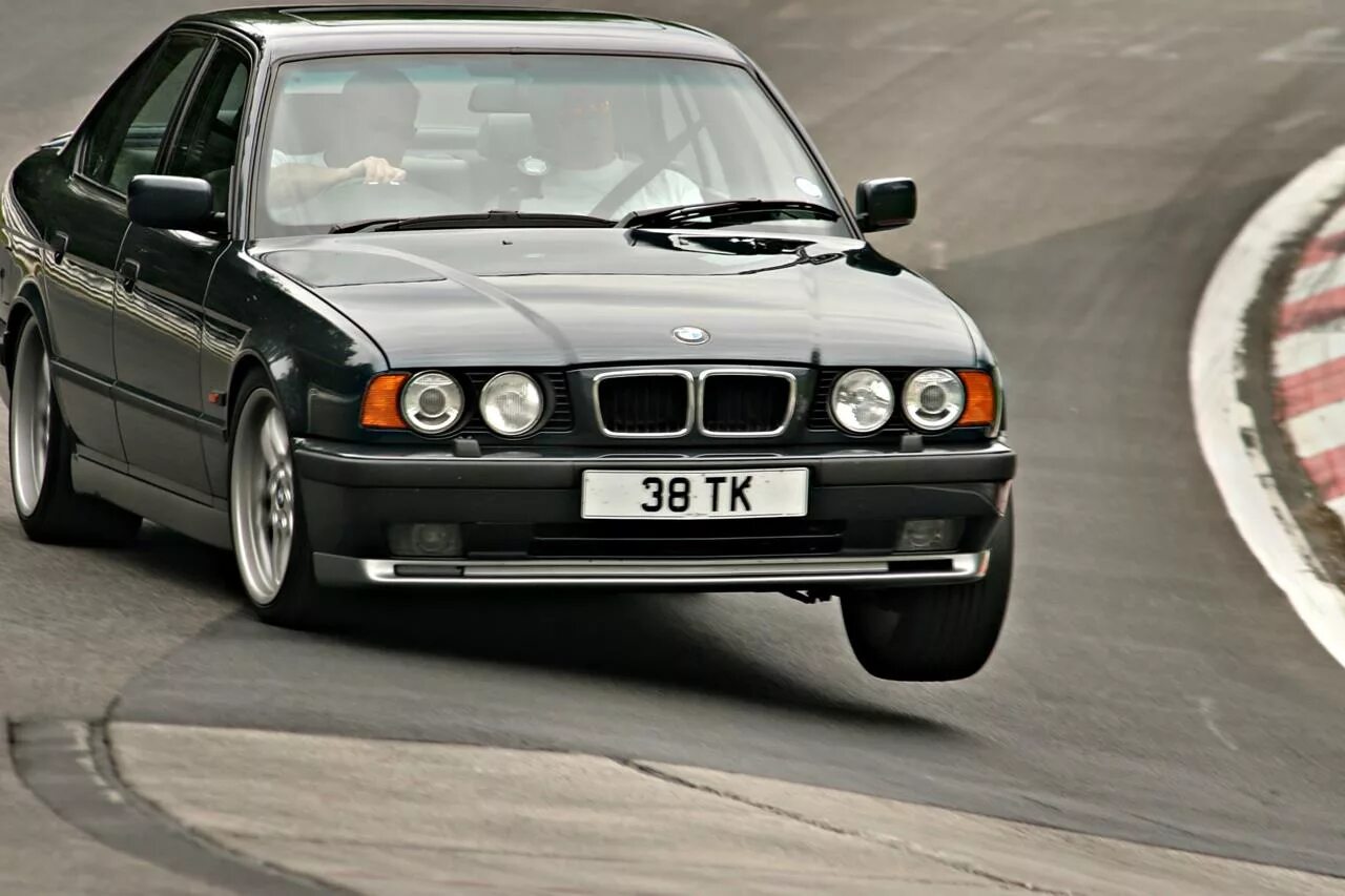 Бмв м 35. Бмв m5 e34. bmw 5 e34. bmw e34 м5. bmw e34 750i.