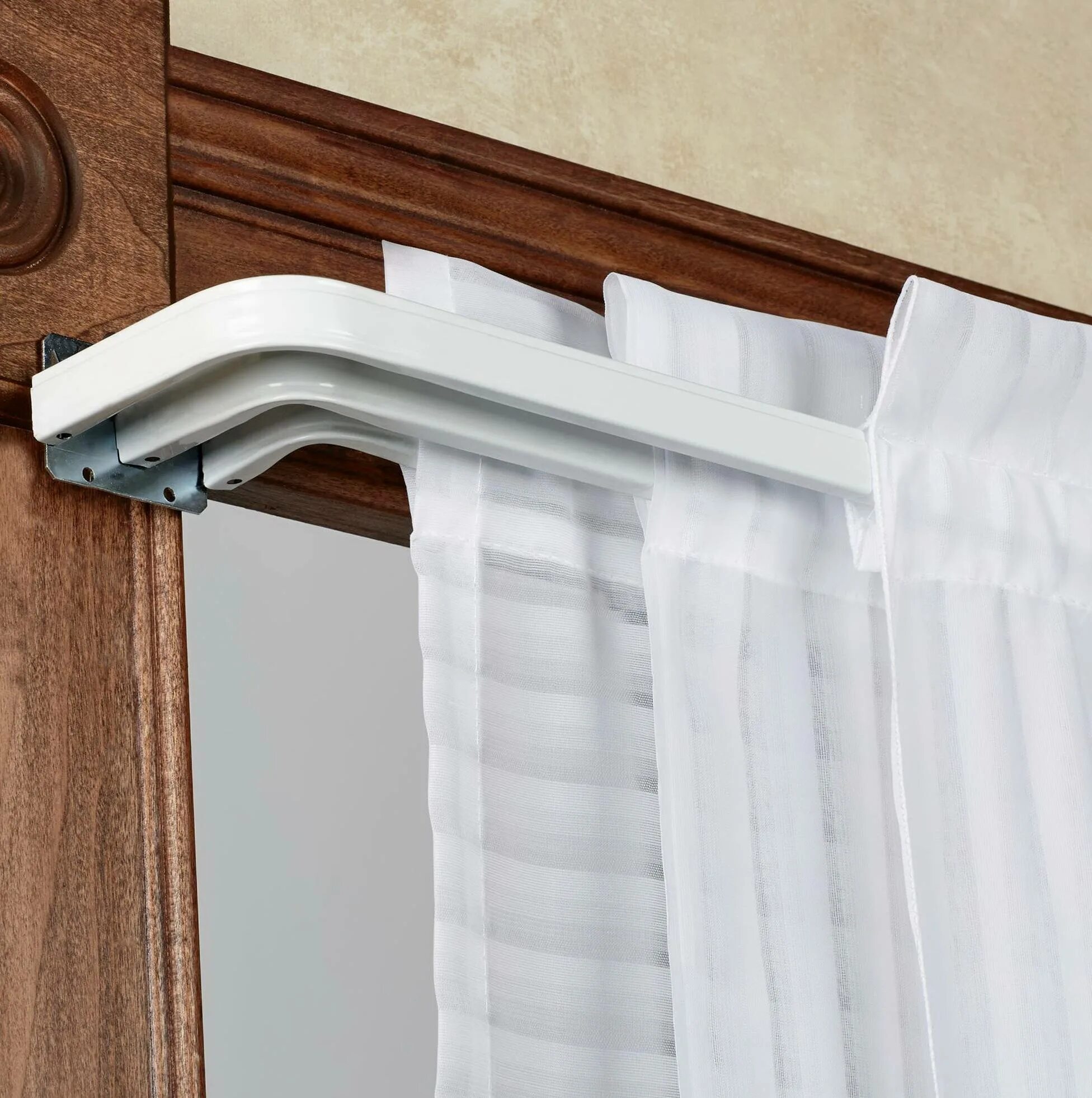 Самые удобные карнизы. Карнизы decorative Curtain Rod. Карнизная маскировочная планка для штор. Кронштейн Симпл для карниза. Шторы и гардины.