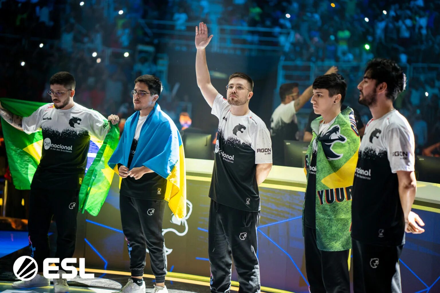 Iem rio 2022. IEM Rio Major 2022 Navi Furia. IEM Rio Major 2022 фото. Чемпионат контр страйк 2022. Мажор КС го 2022.