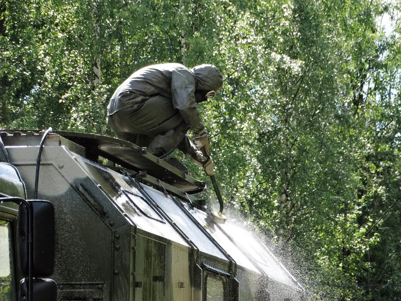 Специальная обработка вооружения и техники. РХБЗ дезактивация. Спецобработка РХБЗ. Дезактивация войск РХБЗ. УТМ-80м войск РХБЗ.